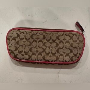 VINTAGE COACH SOFT-SIDED GLASSES HOLDER!